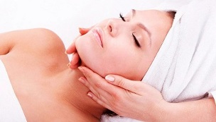 massage to rejuvenate the skin at home